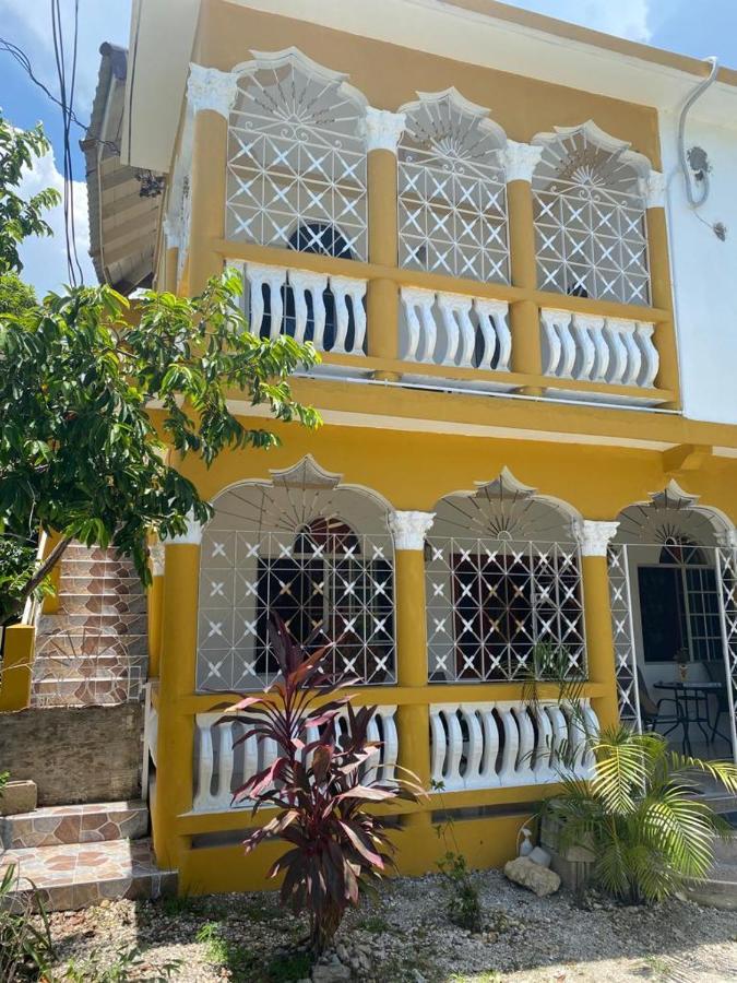 Runthings Hideaway Stay نيغريل المظهر الخارجي الصورة